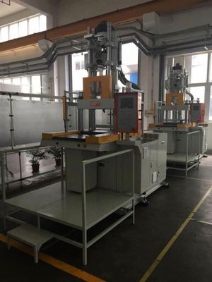 Una sola cabeza de tubo vertical de deslizamiento de la tabla de inyección de moldeo de inyección de silicona automática completa
