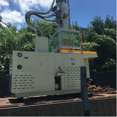 Máquina de moldeo por inyección vertical para la fabricación de bolas de golf