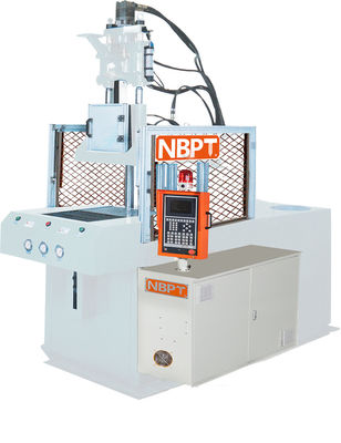 Máquina de moldeo por inyección vertical para bordes de automóviles